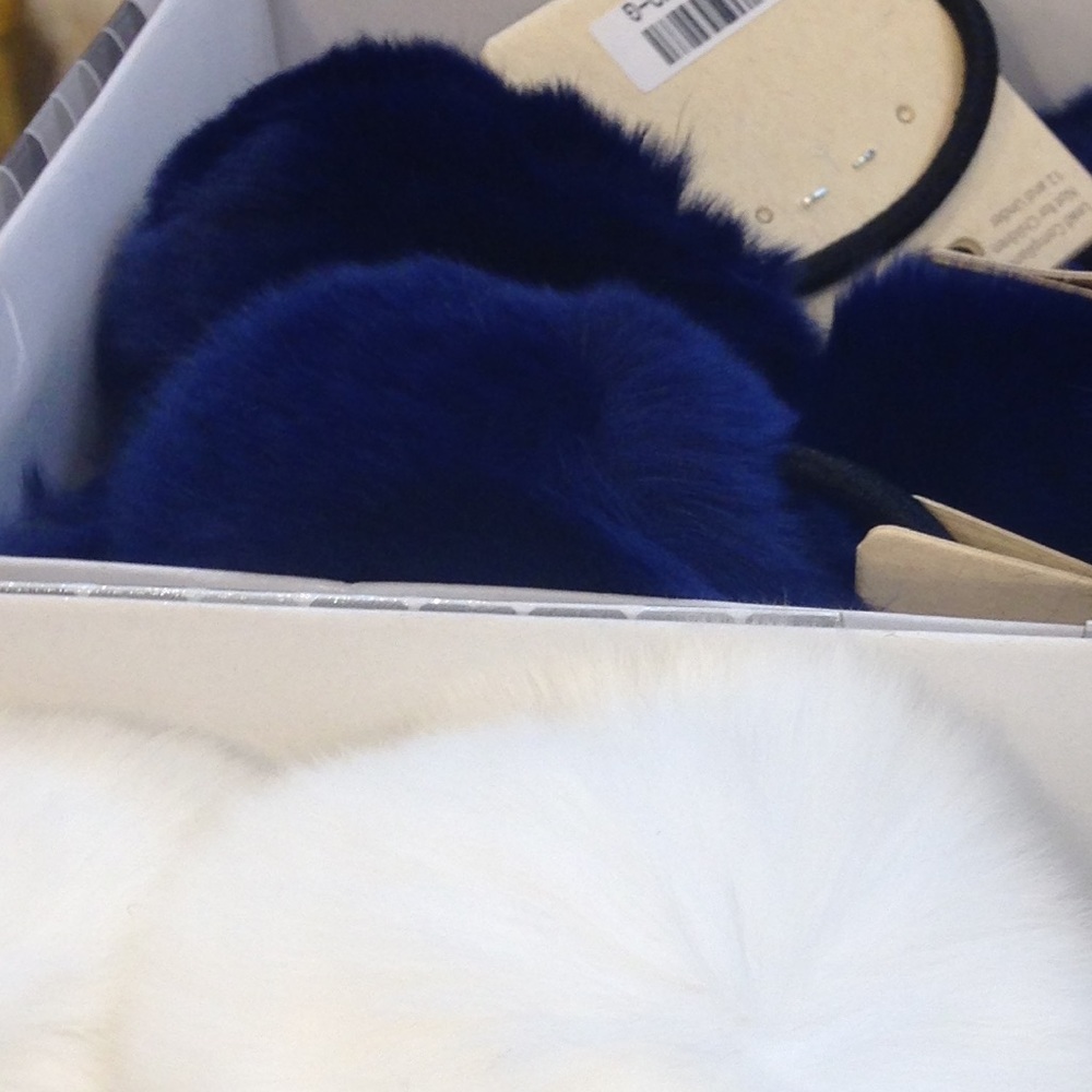 3 ct Rabbit 🐰 Fur Ball Hair Band - Picture 7 of 7